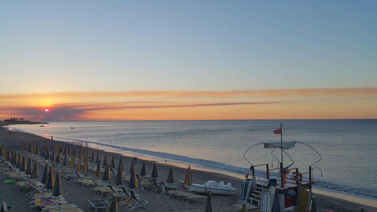 Don Pedro Beach House 사보나 외부 사진